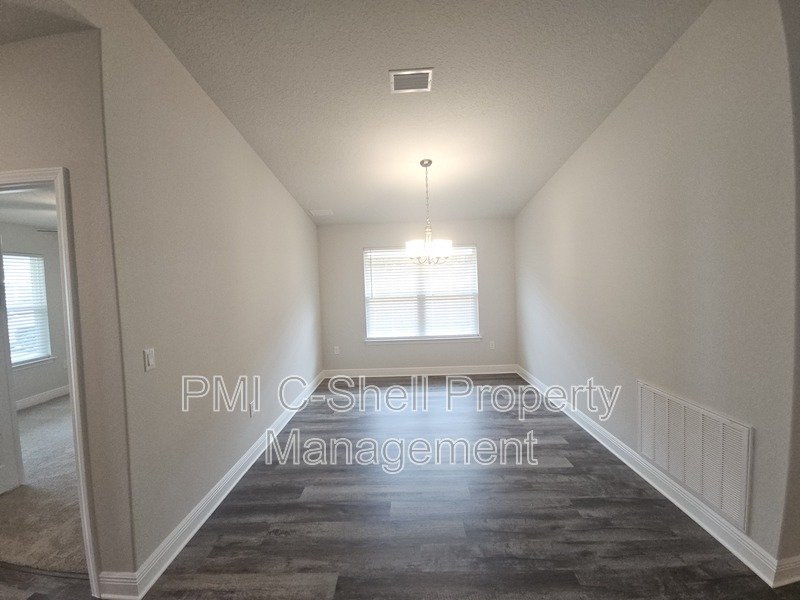 New 4 Bed 2 Bath, Garage, Yard, Pets, NAS Penscola property image