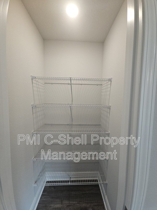 New 4 Bed 2 Bath, Garage, Yard, Pets, NAS Penscola property image