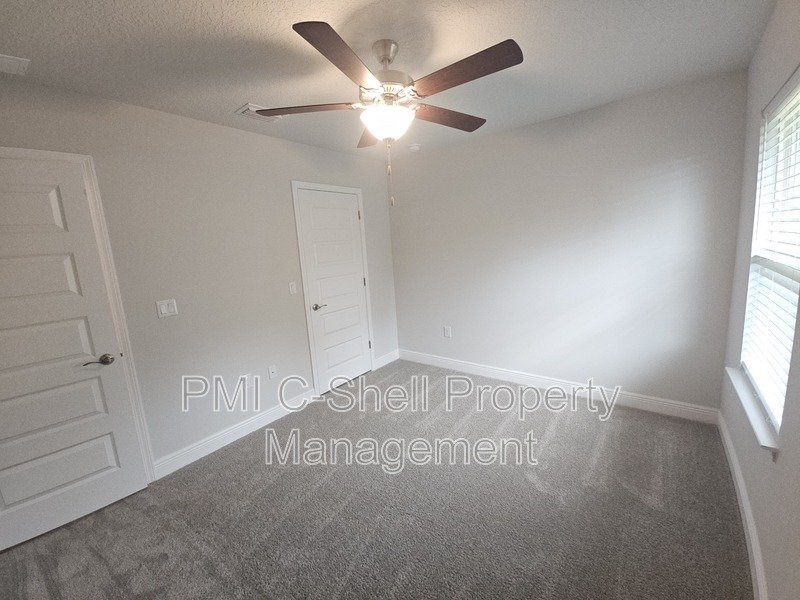 New 4 Bed 2 Bath, Garage, Yard, Pets, NAS Penscola property image