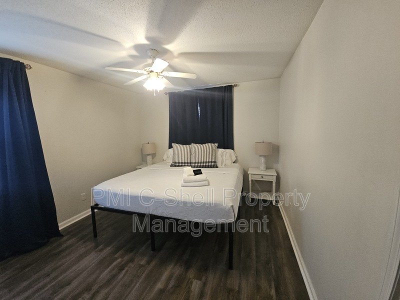 Great Pensacola 5 Bed 3 Bath with Suite, Fenced Yard, Garage property image