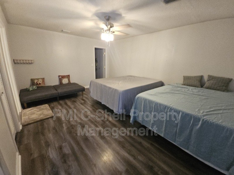 Great Pensacola 5 Bed 3 Bath with Suite, Fenced Yard, Garage property image