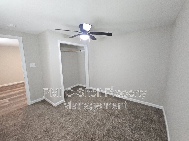 Updated 3 Bed 2 Bath Home, Convenient, Pet Friendly, Backyard property image
