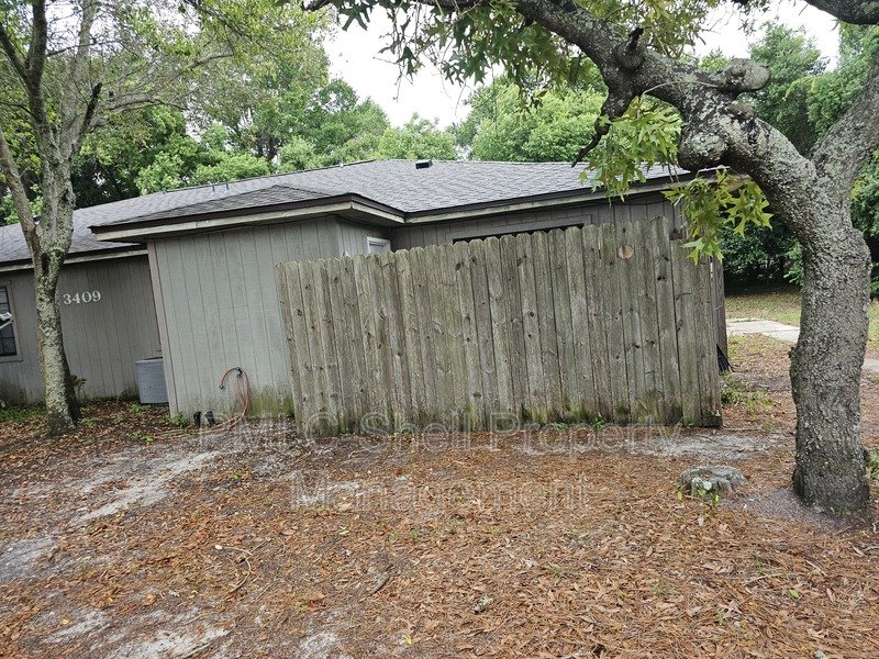 Updated! 1 Bed 1 Bath Gulf Breeze, Pet Friendly, Tile, Yard Area property image