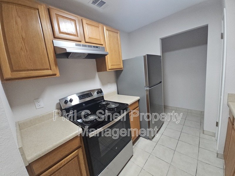 Updated! 1 Bed 1 Bath Gulf Breeze, Pet Friendly, Tile, Yard Area property image