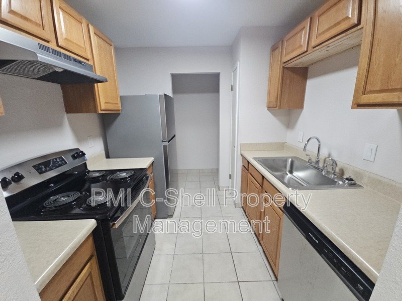 Updated! 1 Bed 1 Bath Gulf Breeze, Pet Friendly, Tile, Yard Area property image
