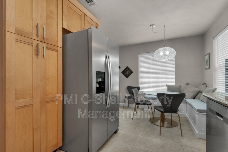 3bed 2bath Gulf Breeze, Yard, Great Schools, No HOA, $374,900 property image