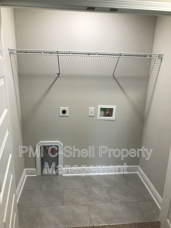 357 S E St Downtown Pensacola, Pets, Pool, Garage property image