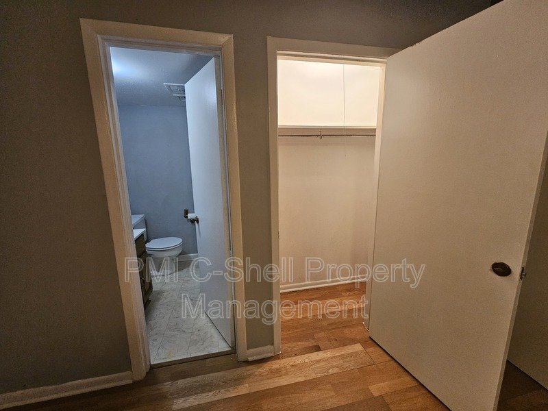 Beautiful 2 Bed 1.5 Bath Pool View Pensacola property image