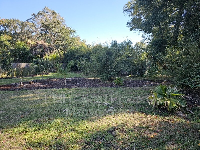 2 Bed 1 Bath Pensacola Fenced Yard and Serene Backyard property image