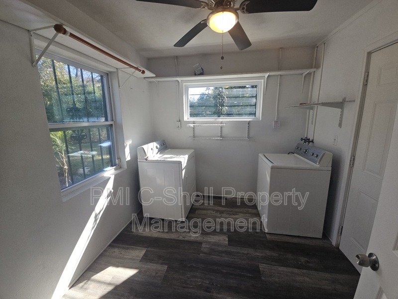 2 Bed 1 Bath Pensacola Fenced Yard and Serene Backyard property image