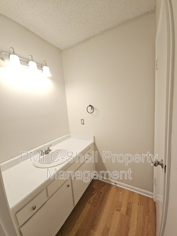 2 Bed 1.5 Bath Townhome Golf Course Beaches property image