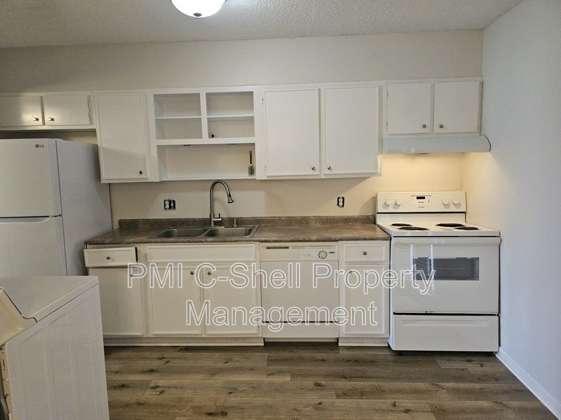 2 Bed 1.5 Bath Townhome Golf Course Beaches property image