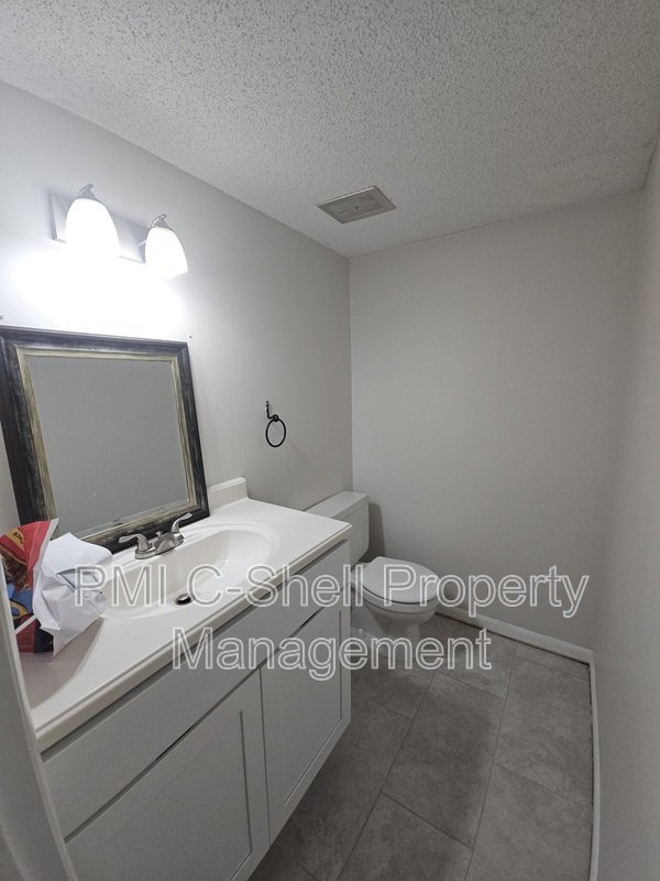 2 Bed 1.5 Bath Townhome Golf Course Beaches property image