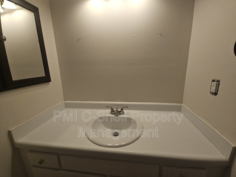 2 Bed 1.5 Bath Townhome Golf Course Beaches property image